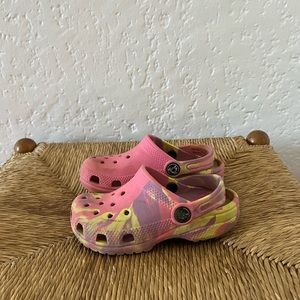 Girls crocs- pink tie dye